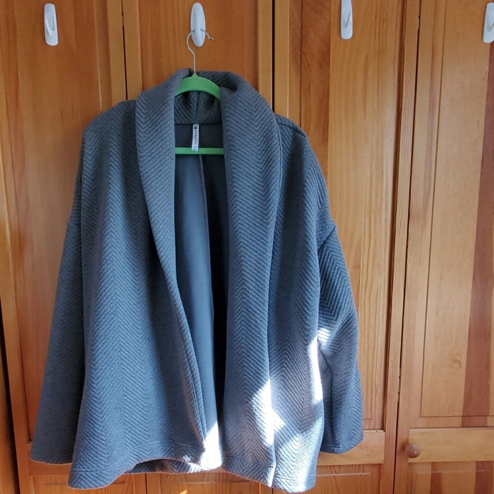 NWOT Fabletics Quilted Cardigan 2x